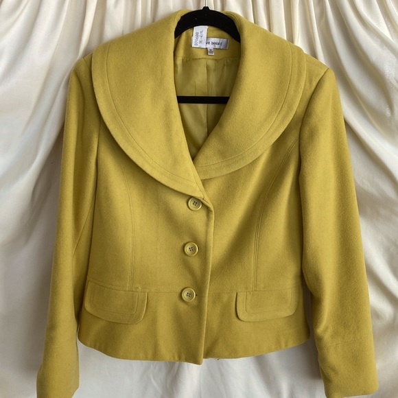 Harve Benard Coat - Picture 3 of 11